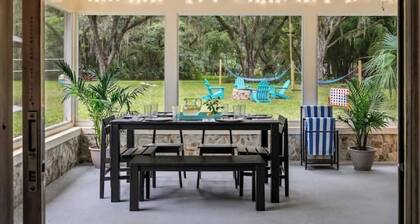 Private Oasis Near Springs, Huge Yard, Hot Tub, Game Room & EV