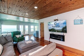 TV connectée, cheminée