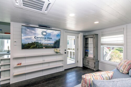 Marysol Cottage – Stylish 1BR w/ Full Kitchen, 25 Yards to Beach Access