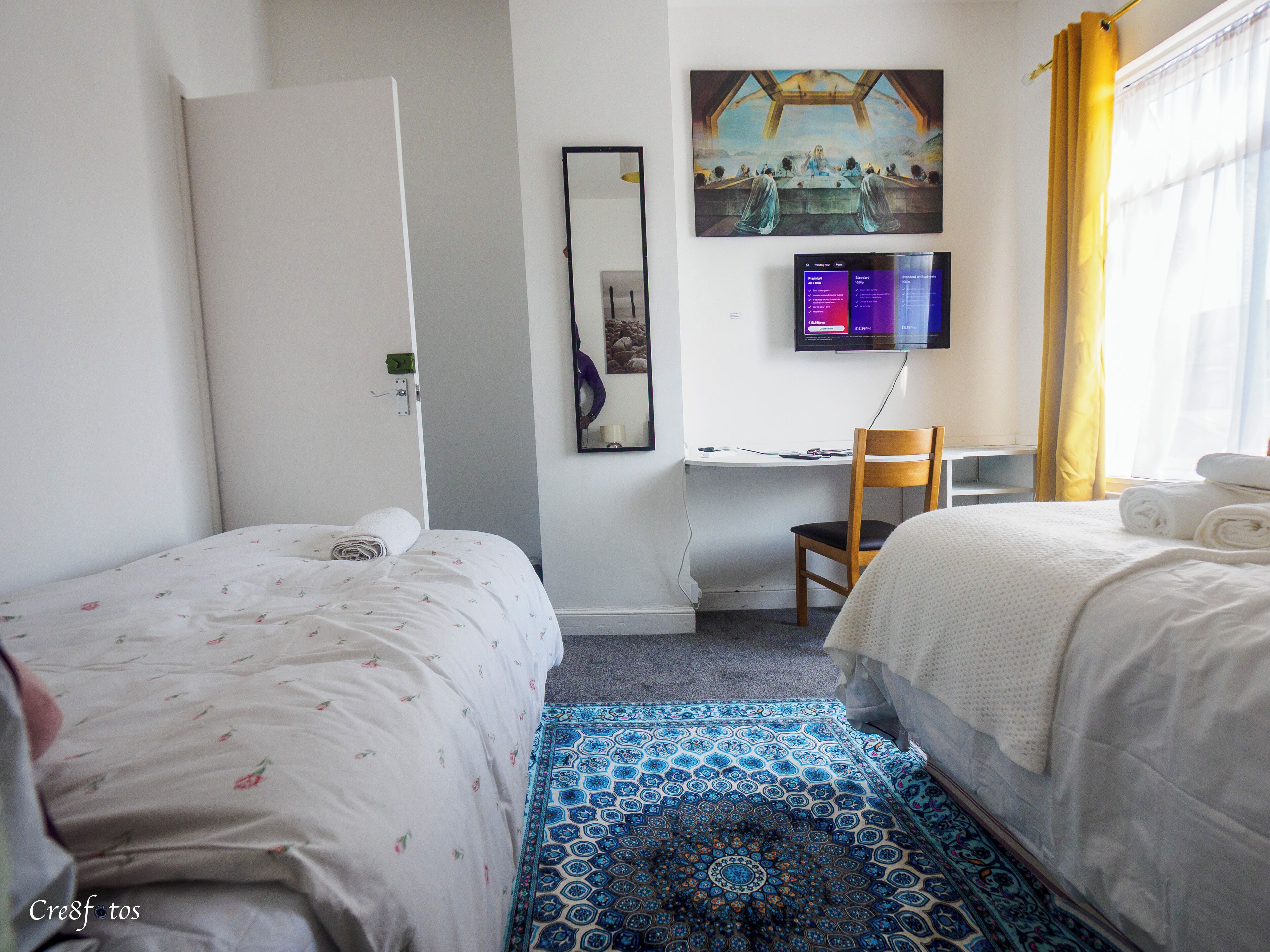 Iron/ironing board, free WiFi