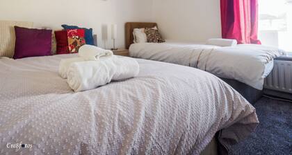 12 Cornwallis Lodge Family Room 2