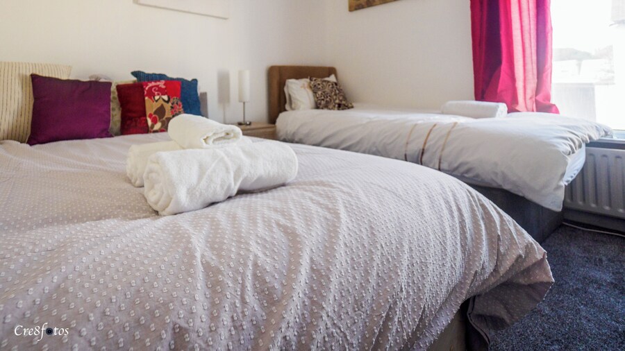 12 Cornwallis Lodge Family Room 2