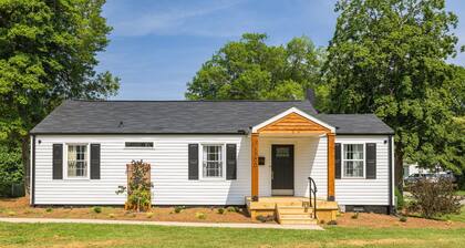 3BR Greensboro Retreat •5 Mins from Downtown