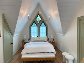 1 habitación, tabla de planchar con plancha, wifi y ropa de cama