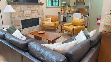 Télévision, cheminée