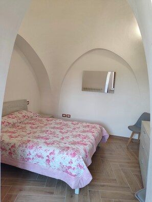 2 bedrooms, bed sheets