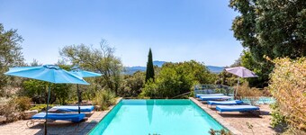 Holiday Home 'La Tour' with Shared Pool, Private Terrace and Wi-Fi