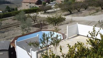 Tina de hidromasaje al aire libre