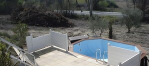 Tina de hidromasaje al aire libre