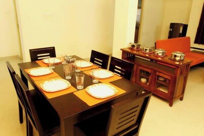 Guestlines Maple Suites