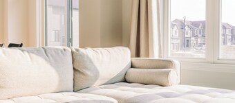 Brand New contemporary 4 bedroom nestled in nature