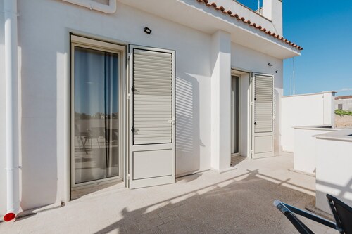 Bed and Breakfast Champagneria "Room 2" with Shared Terrace, Wi-Fi and Air Conditioning