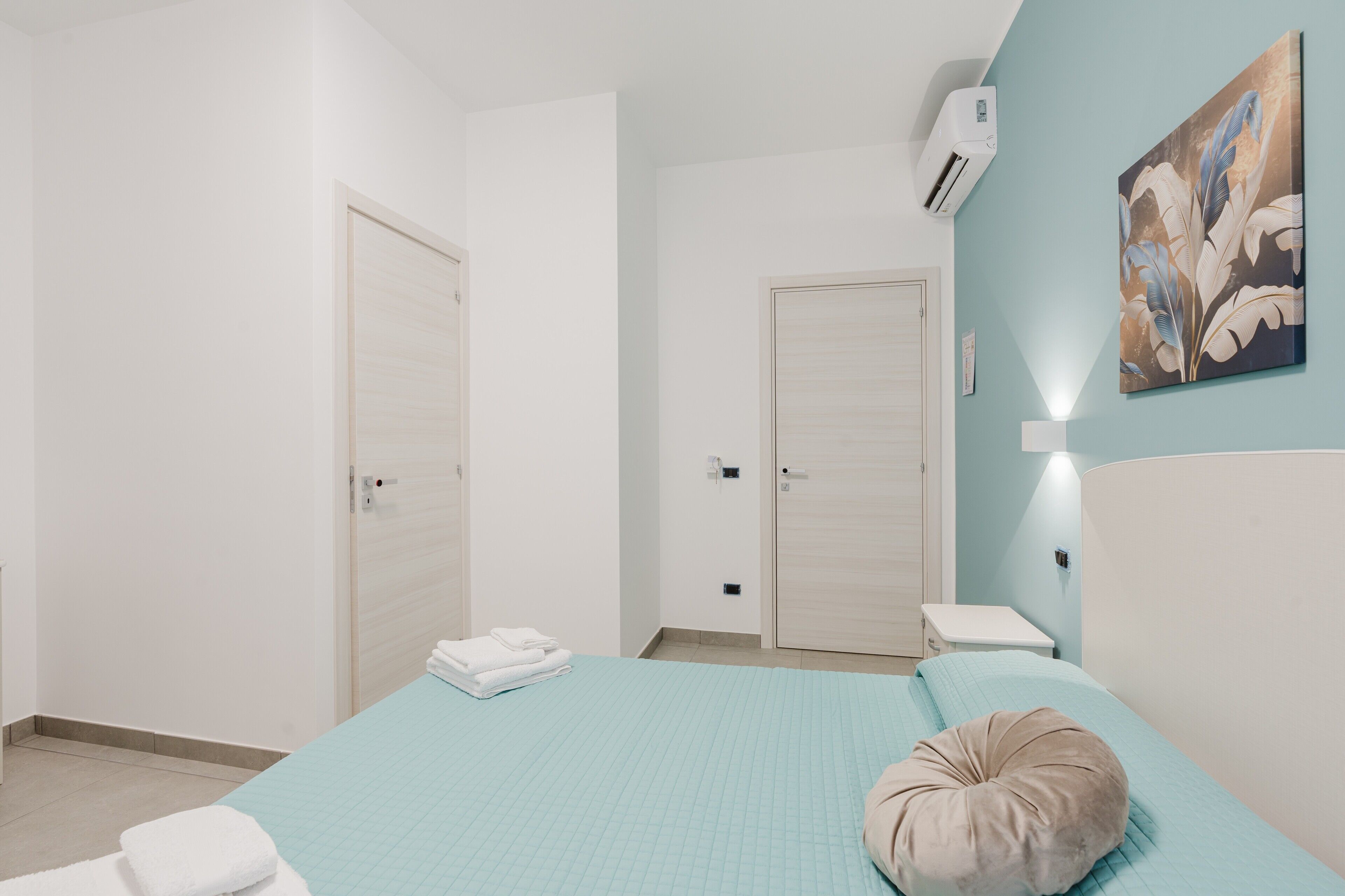 1 chambre, bureau, Wi-Fi, draps fournis