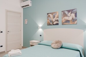 1 chambre, bureau, Wi-Fi, draps fournis