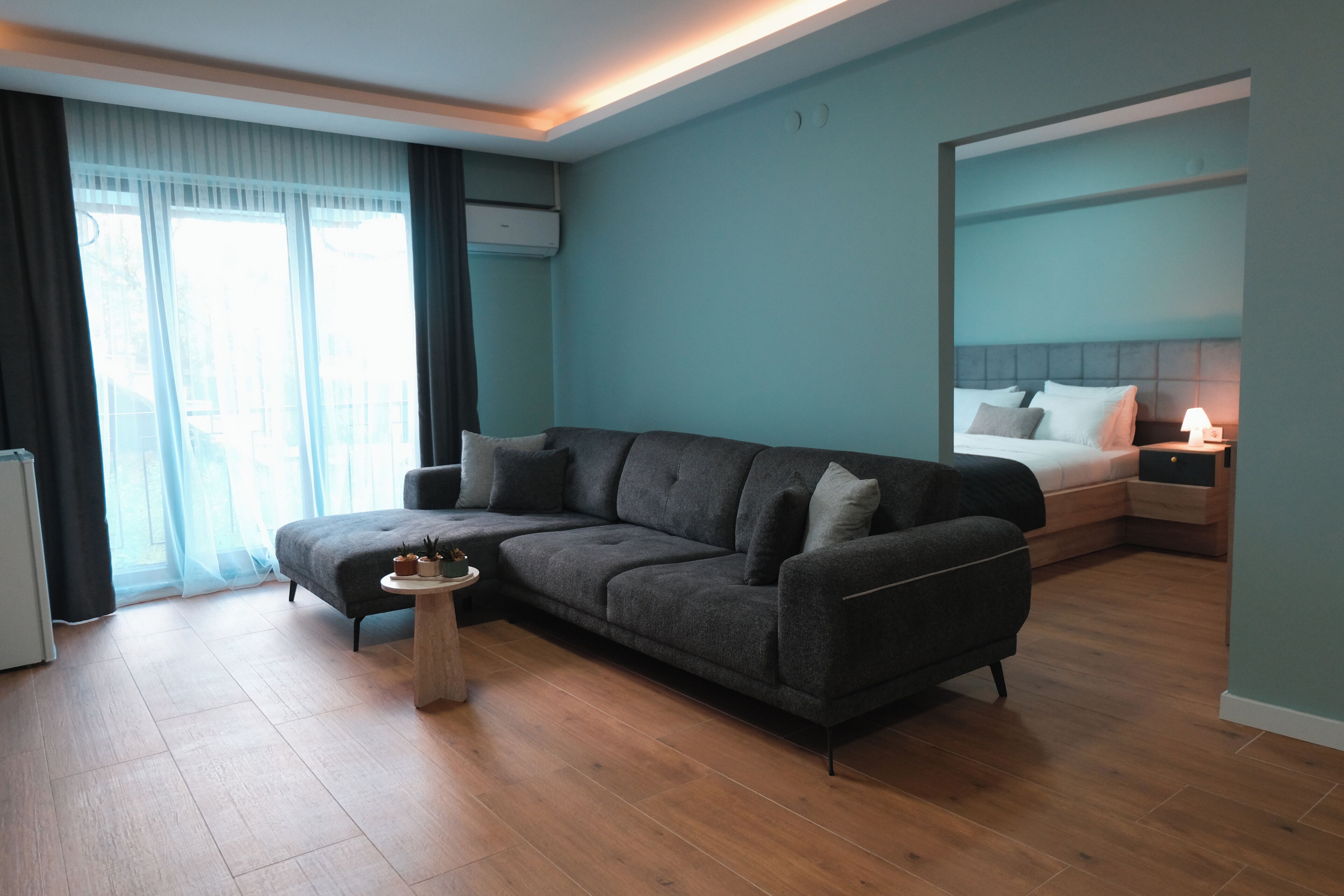 Comfort Suite | Desk, laptop workspace, free WiFi, bed sheets