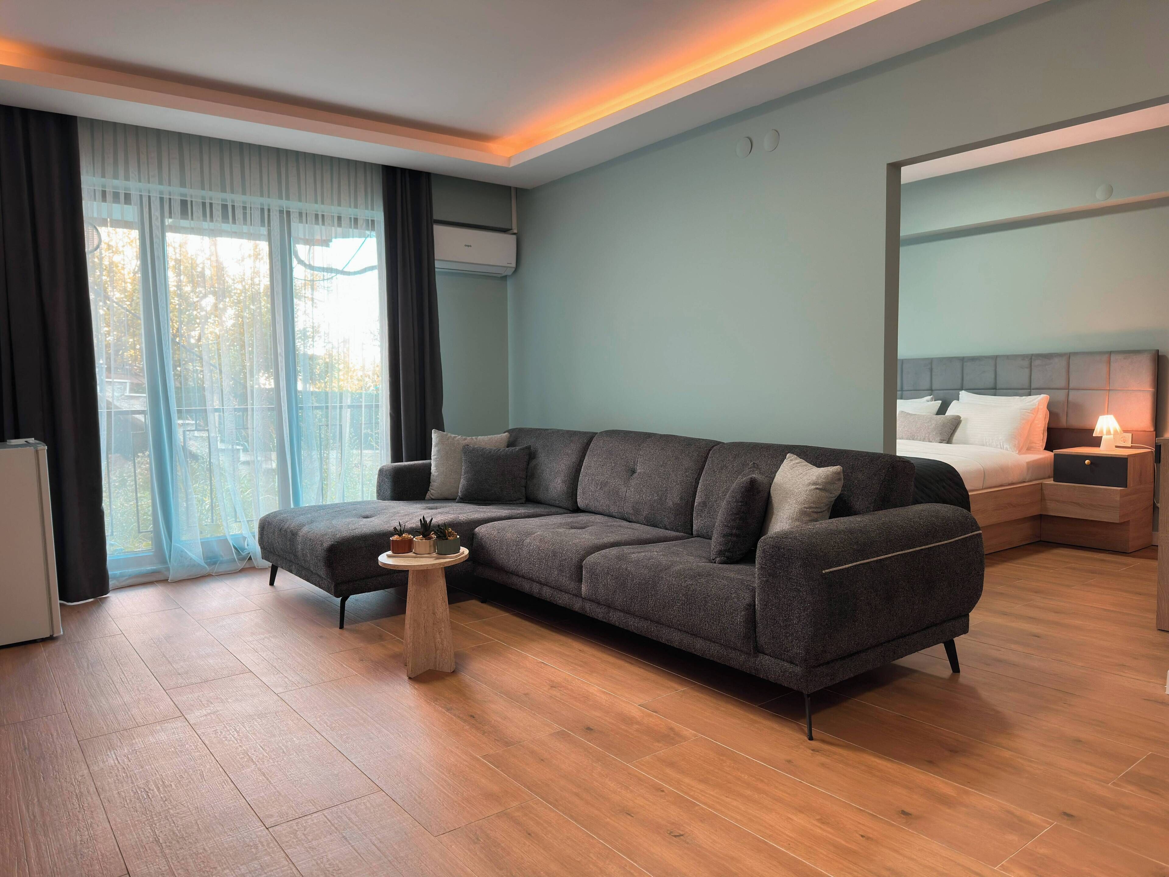 Standard Room | Living area