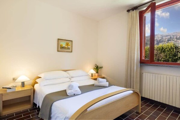 Villa, Multiple Beds, Patio, Mountain View (Villa Darsena) | 4 bedrooms, free WiFi - Lesa Villas (Lesa)