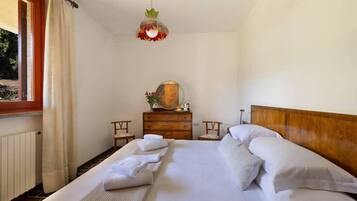 Villa, Multiple Beds, Patio, Mountain View (Villa Darsena) | 4 bedrooms, free WiFi