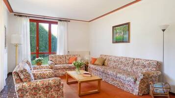 Villa, Multiple Beds, Patio, Mountain View (Villa Darsena) | Interior