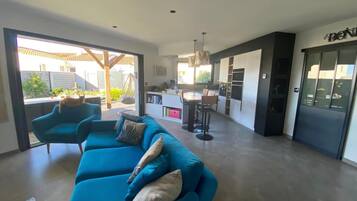 Fernseher, DVD-Player