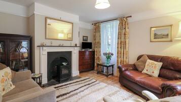 Cottage | Interior