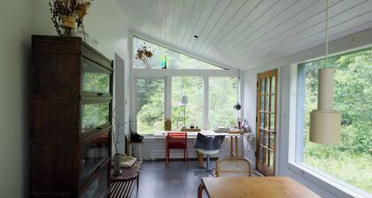 Light-filled cottage