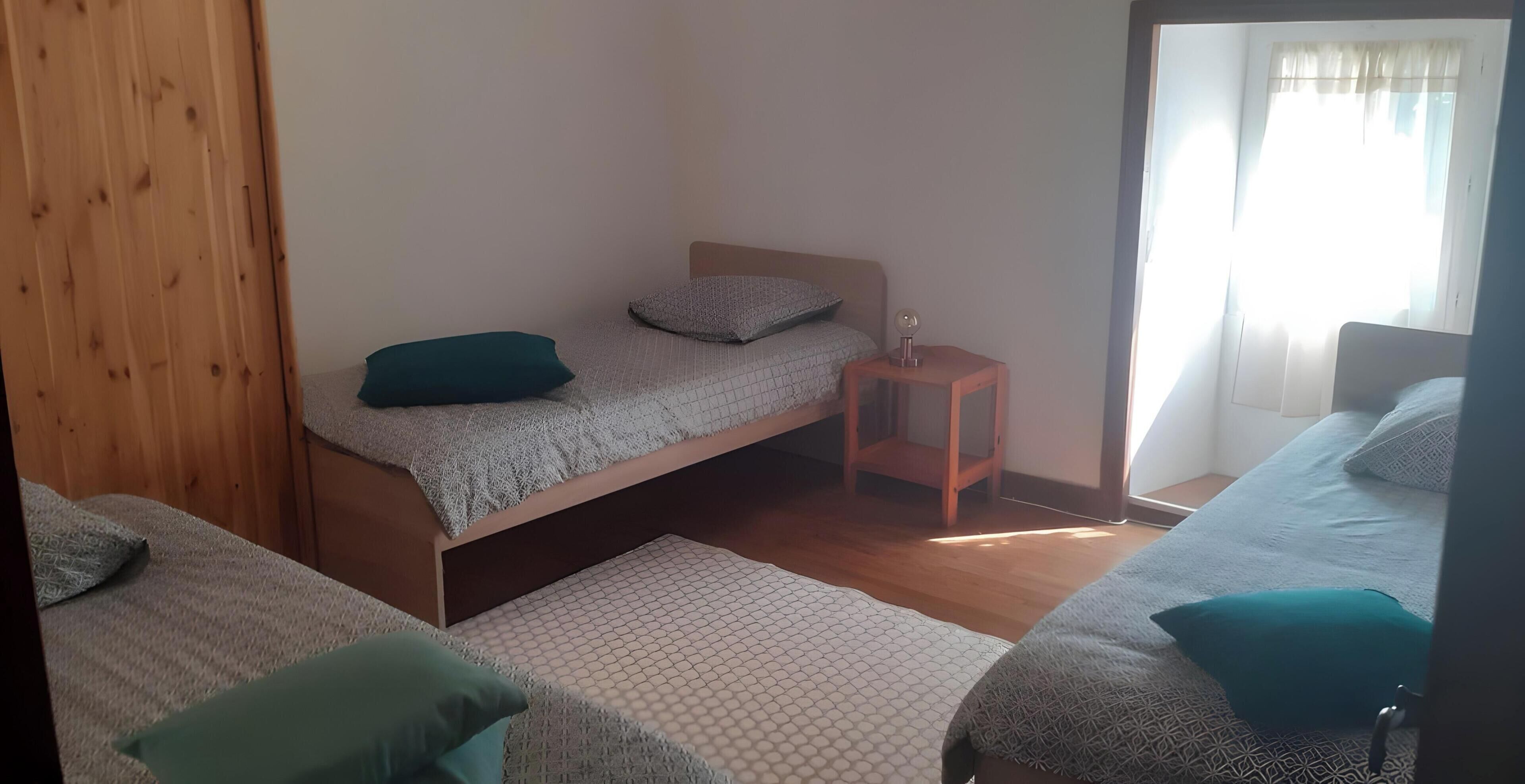 2 bedrooms, iron/ironing board
