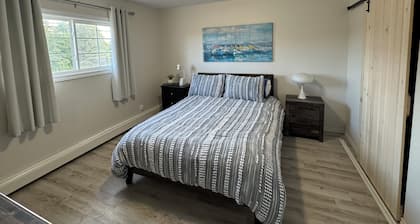 Oceanfront Cottage South Shore, Nova Scotia 4