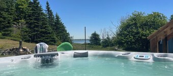 Oceanfront Cottage South Shore, Nova Scotia 4