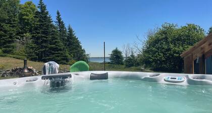 Oceanfront Cottage South Shore, Nova Scotia 4