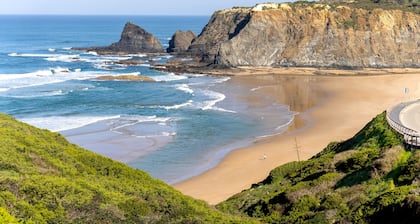 Holiday Home '5 Flores' with Wi-Fi