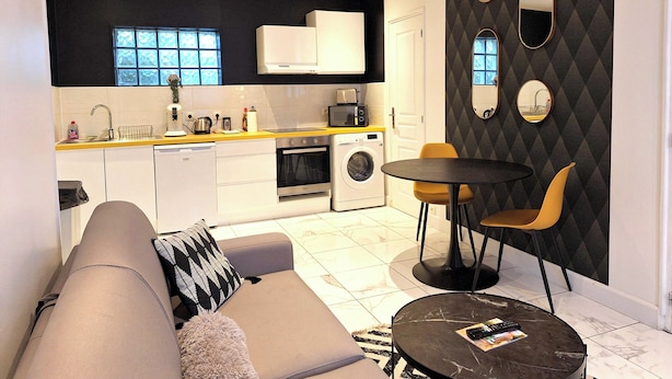 Unclassified image, 1 of 13, button - Downtown, quiet and fully equipped F1, wifi (Troyes)
