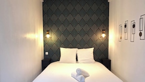 Unclassified image, 4 of 13, button - Downtown, quiet and fully equipped F1, wifi (Troyes)