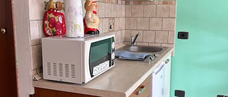 Microwave, stovetop