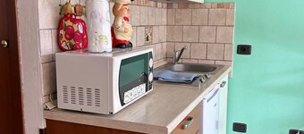 Studio apartment beautiful view. fresh and bright In the park of 5TERRE