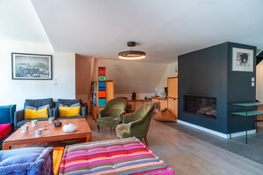 TV - L'Oeuvre Cachée - Maison au cœur des arbres (Saint-Philibert)