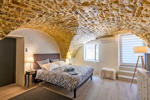 3 bedrooms, free WiFi, bed sheets - La Bastide de Montpezat - Au cœur du Gard (Saint-Côme-et-Maruéjols)
