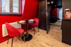 Dining - Le Grand Ecran - Studio Ambiance Cinéma (Dunkerque)
