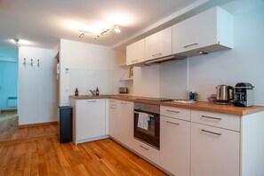 Fridge, microwave, oven, dishwasher