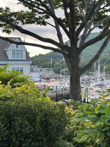 Maine Coast Mountain Retreat
