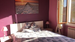 2 Schlafzimmer, Bügeleisen/Bügelbrett, WLAN, Bettwäsche