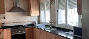 Casa Bueno Sunset Villa - Sleeps 7, Pool & Aircon