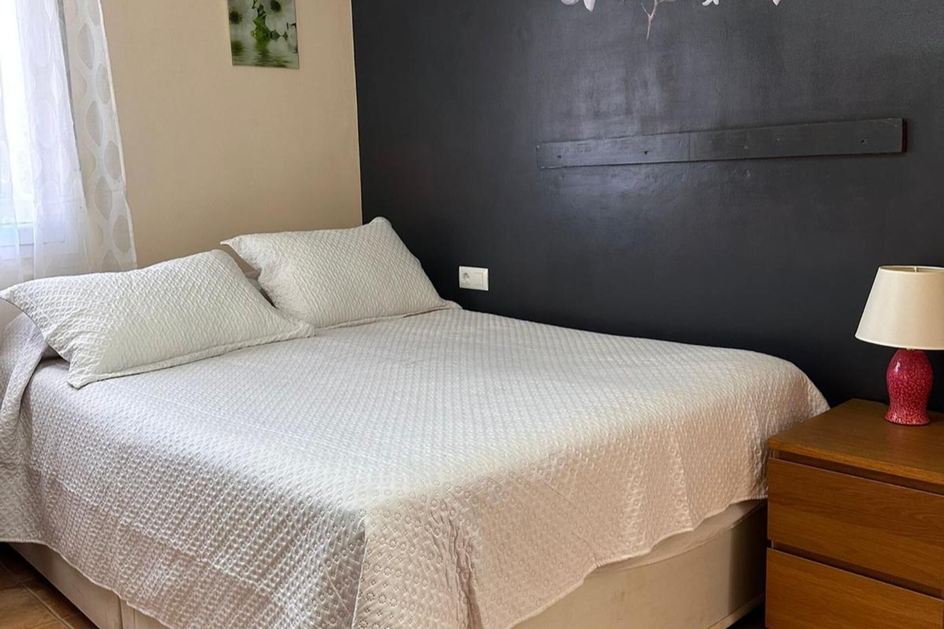 3 habitaciones, tabla de planchar con plancha y wifi gratis 