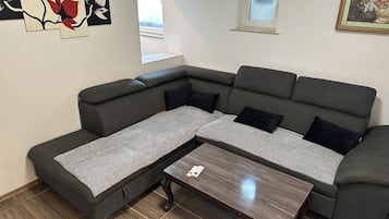 Comfort-huoneisto | Oleskelualue | Taulutelevisio