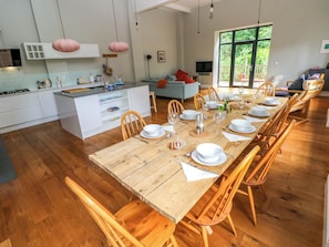 Interior - The Old Creamery (Llandeilo)