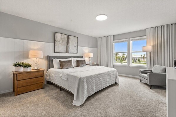 5 bedrooms, iron/ironing board, WiFi, bed sheets