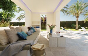 Terrace/patio - Villa 'Llenaire' with Mountain View, Wi-Fi and Air Conditioning (Illes Balears)