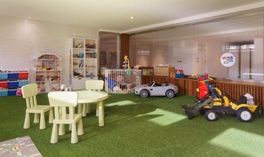 Children's area - Villa 'Llenaire' with Mountain View, Wi-Fi and Air Conditioning (Illes Balears)