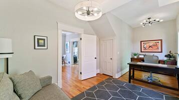 House, Multiple Beds, Patio, Garden View (Harrison Main - #2206 ) | Living room | 42-inch flat-screen TV with digital channels, fireplace