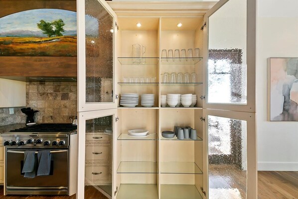 House, Multiple Beds, Balcony, Garden View (Wild Horse - #4800) | Private kitchen